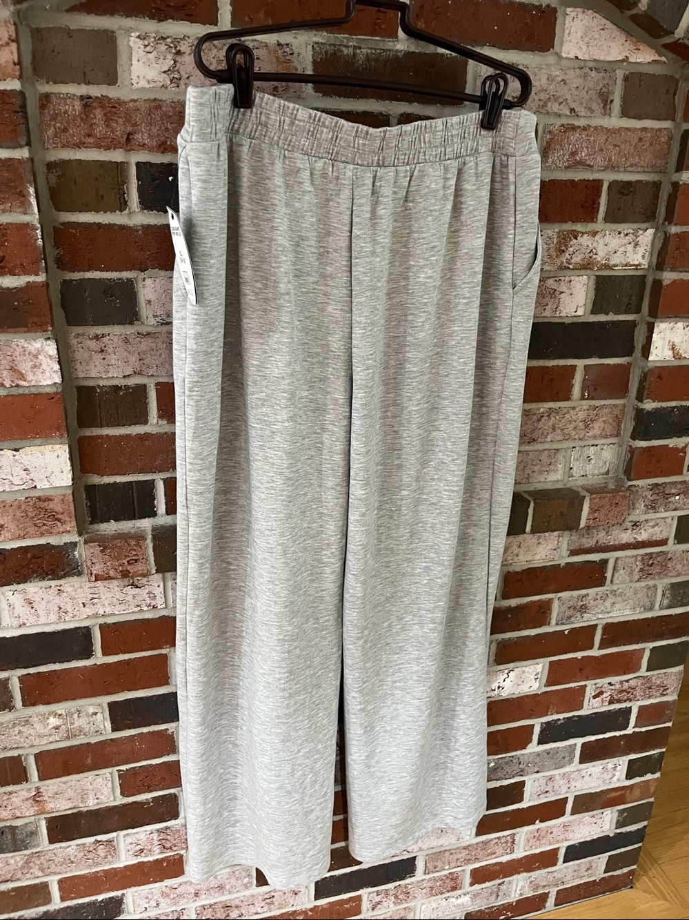 SCOOP Gray Super Soft Scuba Seamed Front Wide Leg Lightweight Sweatpants 18 NWT - Picture 5 of 10